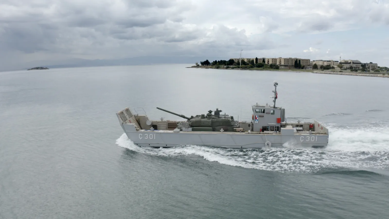NB253 - Landing Craft Tank